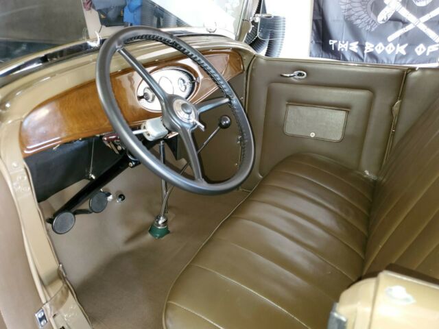 Ford Model B 1932 image number 12