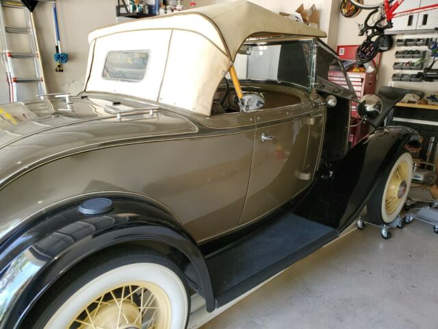Ford Model B 1932 image number 22
