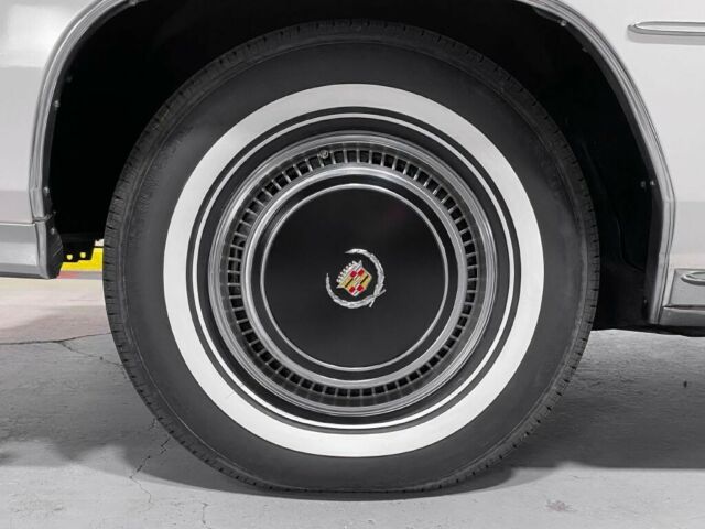 Cadillac Eldorado 1976 image number 22