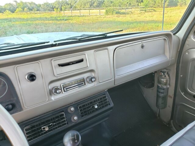 Chevrolet C10 1964 image number 15