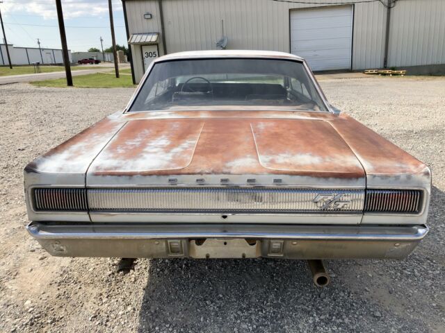 Dodge Coronet 1967 image number 24