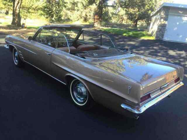 Pontiac LeMans 1963 image number 2