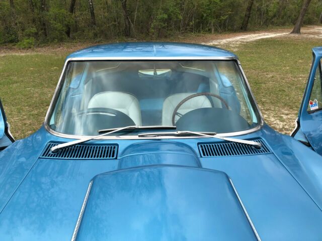 Chevrolet Corvette 1966 image number 17