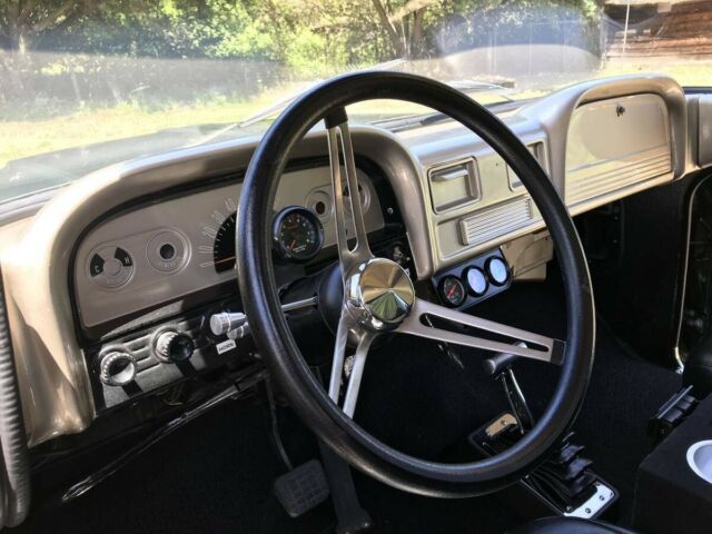 Chevrolet C-10 1963 image number 2