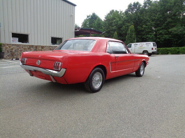 Ford Mustang 1965 image number 28
