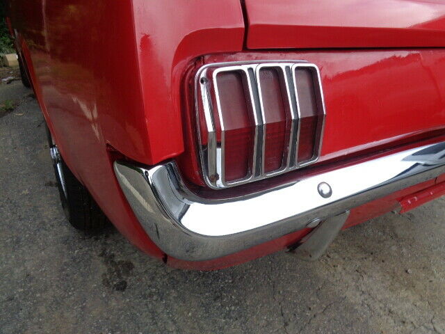 Ford Mustang 1965 image number 30