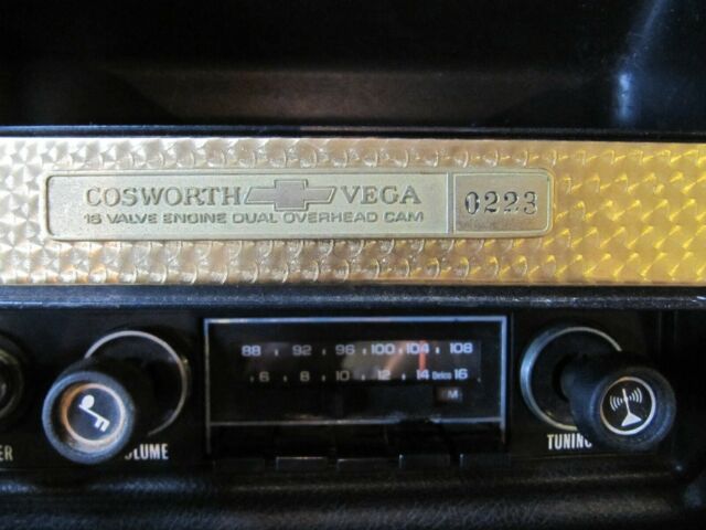 Chevrolet Vega 1975 image number 38