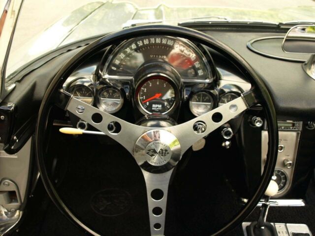 Chevrolet Corvette 1959 image number 19