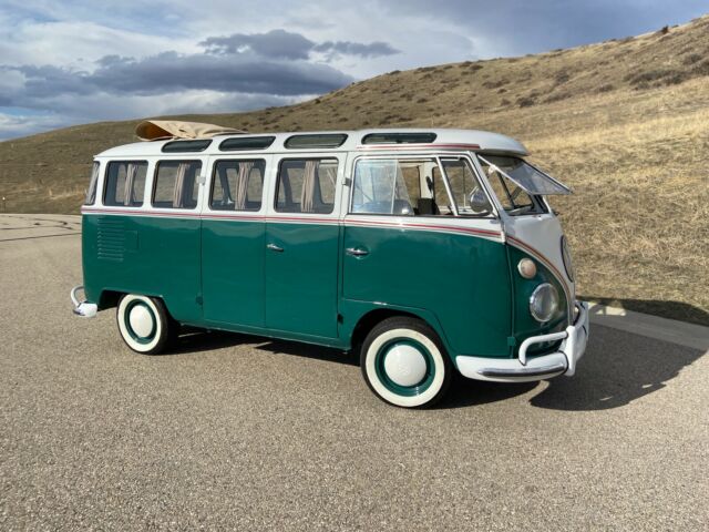 Volkswagen Bus/Vanagon 1972 image number 26