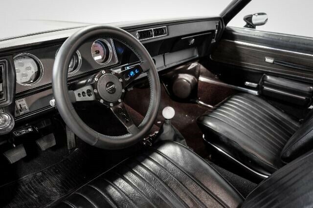Oldsmobile Cutlass 1972 image number 35