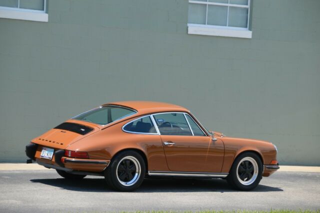 Porsche 911 1973 image number 16