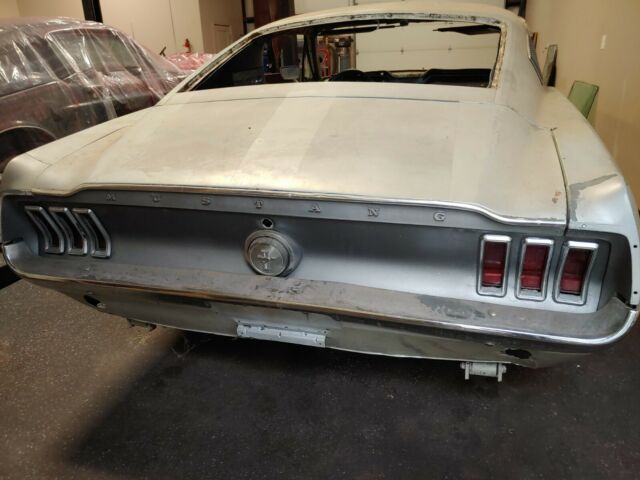 Ford Mustang 1967 image number 22