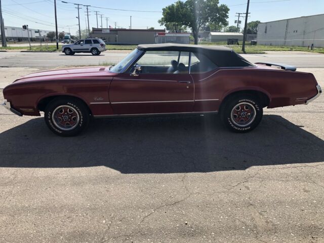 Oldsmobile Cutlass 1972 image number 1