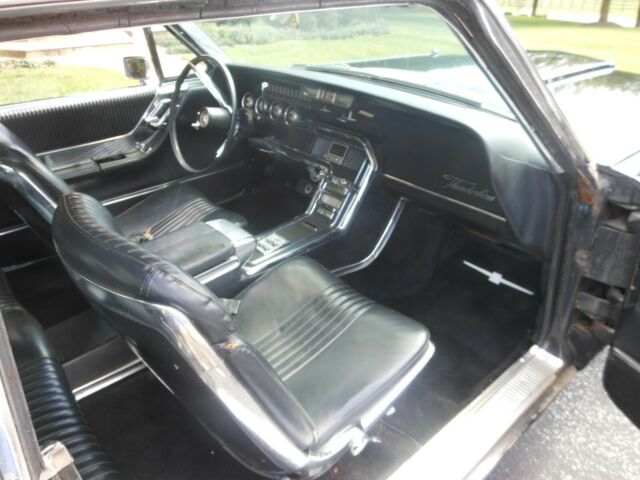Ford Thunderbird 1965 image number 31