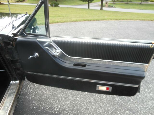 Ford Thunderbird 1965 image number 38