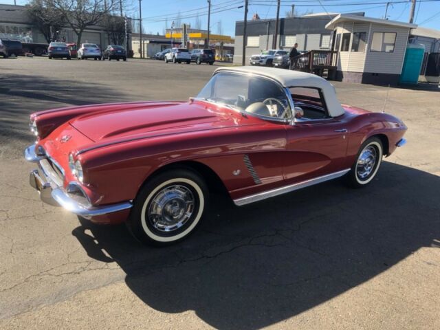Chevrolet Corvette 1962 image number 0
