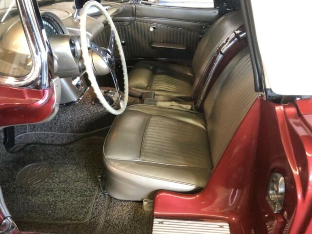 Chevrolet Corvette 1962 image number 25