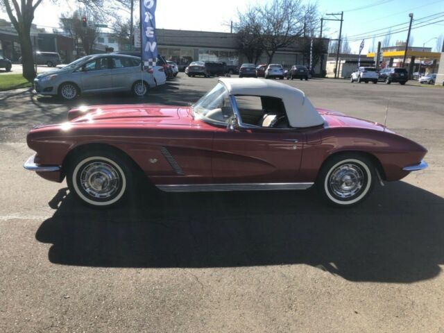 Chevrolet Corvette 1962 image number 37