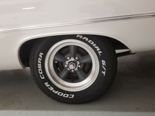 Dodge Coronet 1965 image number 24