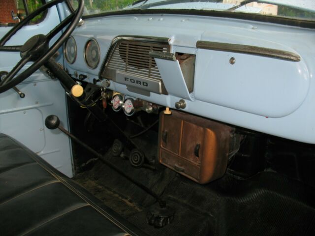 Ford F-100 1952 image number 13