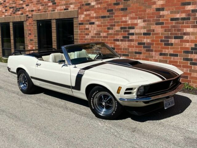 Ford Mustang 1970 image number 25
