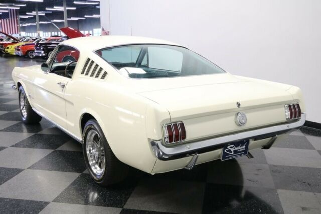 Ford Mustang 1966 image number 33