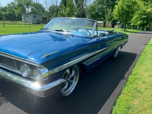 Ford Galaxie 1964 image number 13