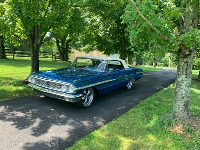 Ford Galaxie 1964 image number 2
