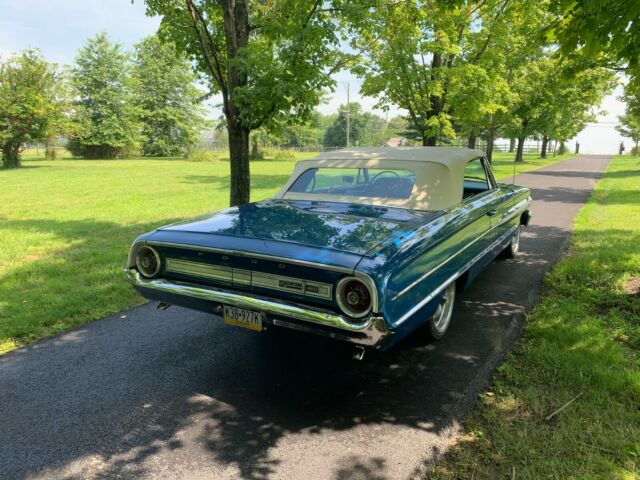 Ford Galaxie 1964 image number 20