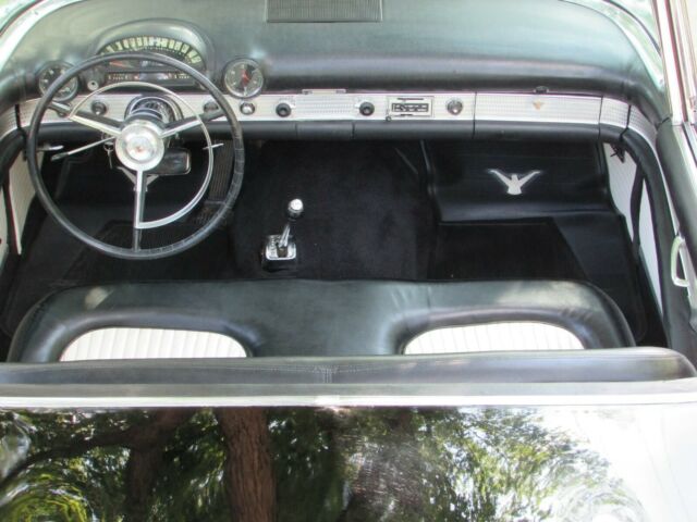 Ford Thunderbird 1956 image number 40
