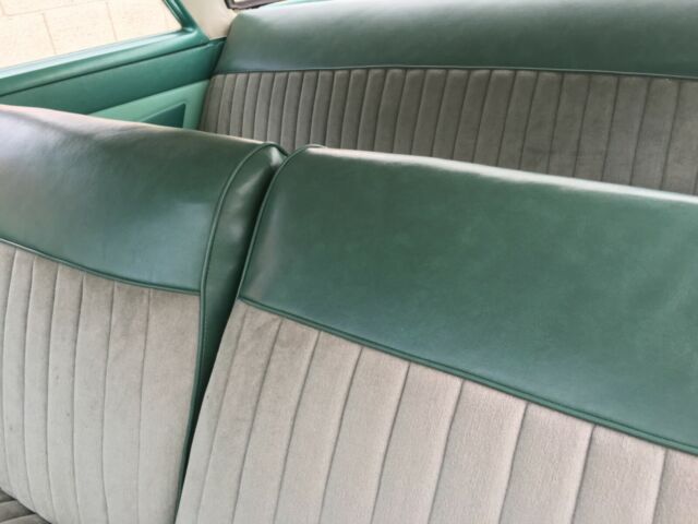 Plymouth Belvedere 1961 image number 9