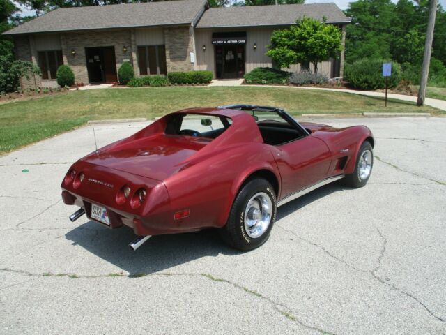 Chevrolet Corvette 1975 image number 3