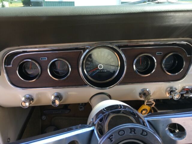 Ford Mustang 1966 image number 11