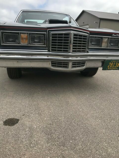 Pontiac Grand Prix 1979 image number 31