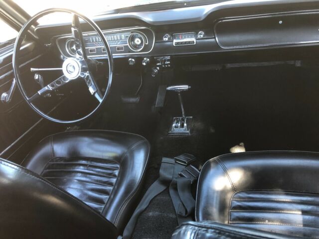 Ford Mustang 1965 image number 2