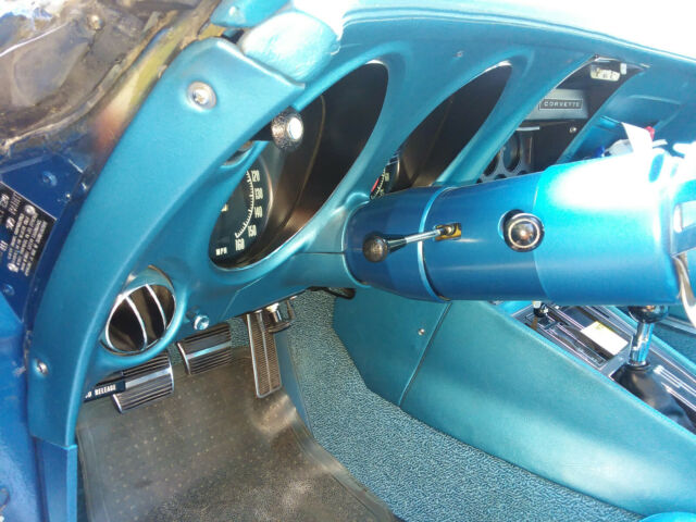Chevrolet Corvette 1970 image number 11