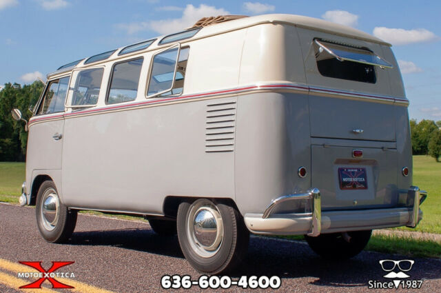 Volkswagen 19-Window Bus 1959 image number 17