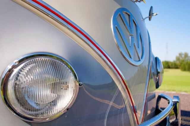Volkswagen 19-Window Bus 1959 image number 26