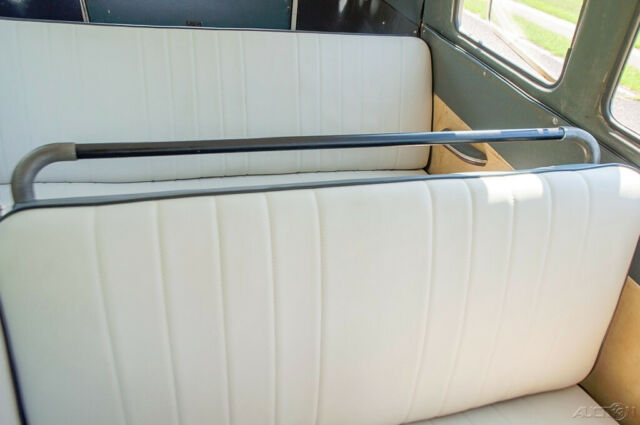 Volkswagen 19-Window Bus 1959 image number 35