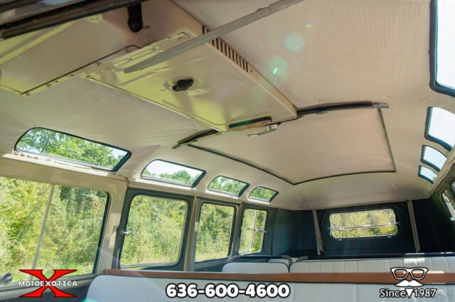 Volkswagen 19-Window Bus 1959 image number 38