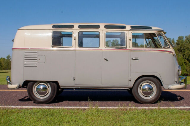 Volkswagen 19-Window Bus 1959 image number 6