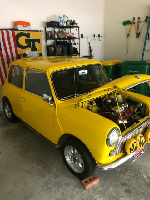 Austin Mini Cooper 1973 image number 24