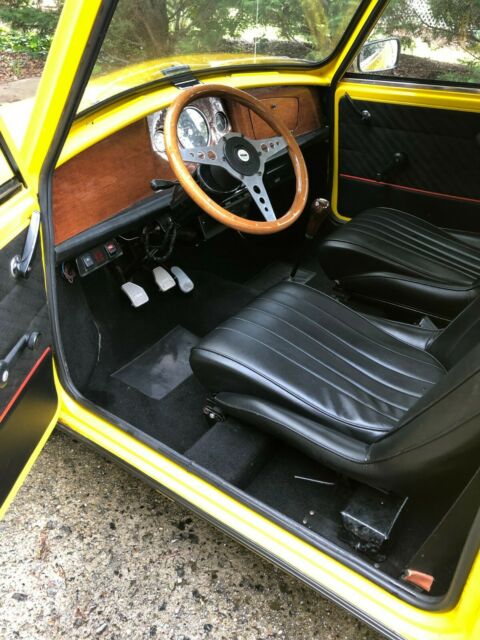 Austin Mini Cooper 1973 image number 5