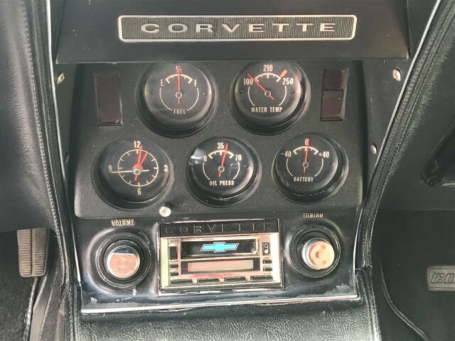 Chevrolet Corvette 1972 image number 23