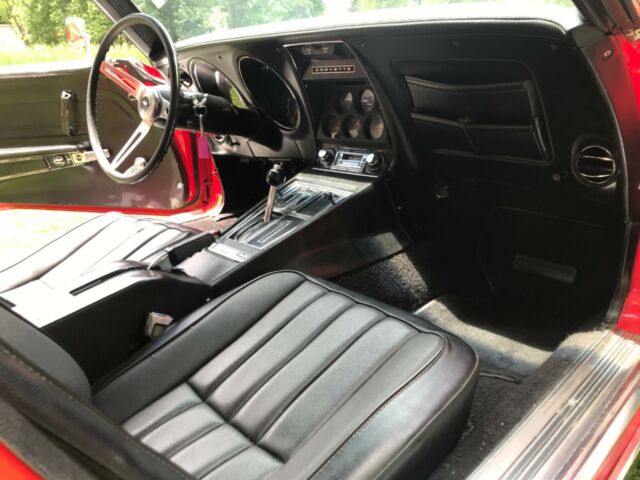 Chevrolet Corvette 1972 image number 8