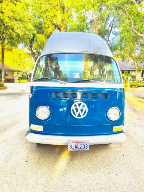 Volkswagen Bus/Vanagon 1972 image number 21