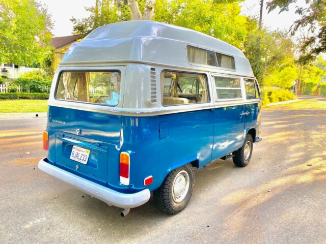 Volkswagen Bus/Vanagon 1972 image number 23