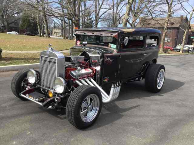 Chevrolet 2 door 1930 image number 23