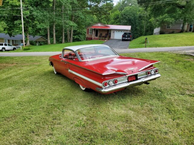 Chevrolet Impala 1960 image number 20