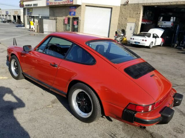 Porsche 911 1977 image number 16